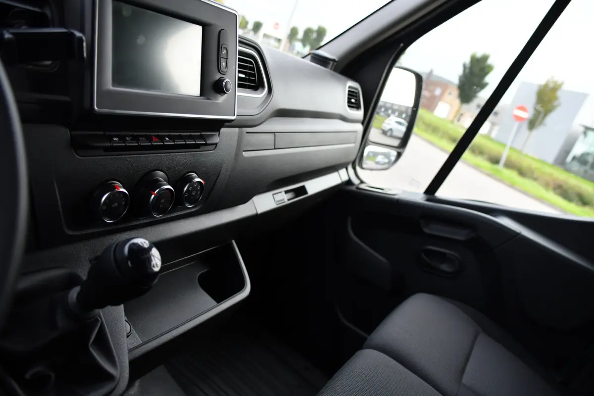 T35 2.3 dCi 150 L3H2 PB Edition Cruise, Sensoren, 150pk, Multimedia, LED, Betimmering, Uniek!