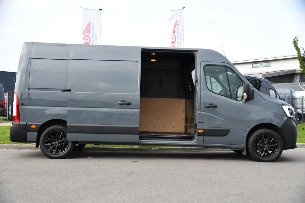 T35 2.3 dCi 150 L3H2 PB Edition Cruise, Sensoren, 150pk, Multimedia, LED, Betimmering, Uniek!