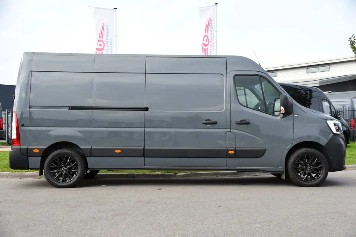T35 2.3 dCi 150 L3H2 PB Edition Cruise, Sensoren, 150pk, Multimedia, LED, Betimmering, Uniek!