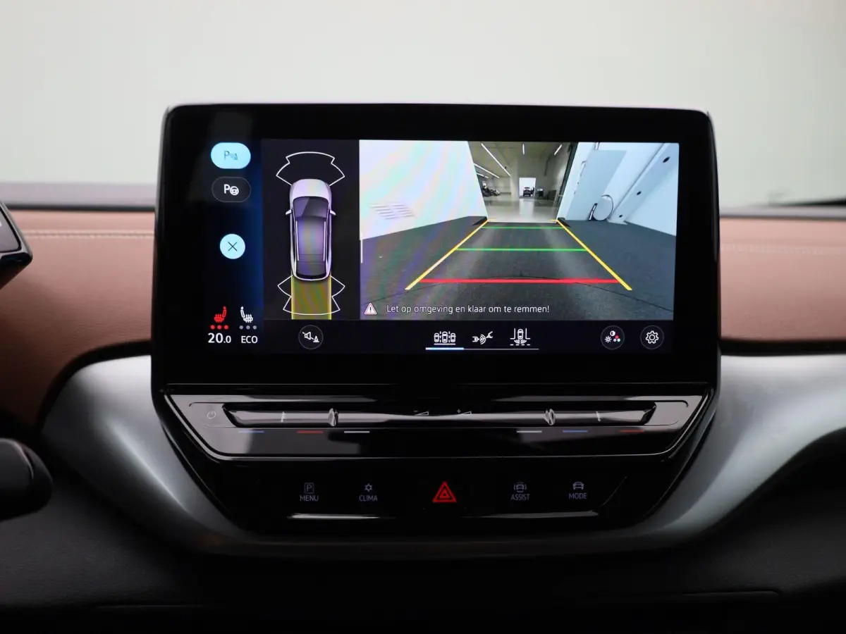 Pro 77 kWh 204 PK| Origineel Nederlands | Trekhaak | Navigatie | Achteruitrijcamera | Stoelverwarming | Stuurwielverwarming | 20 Inch Velgen