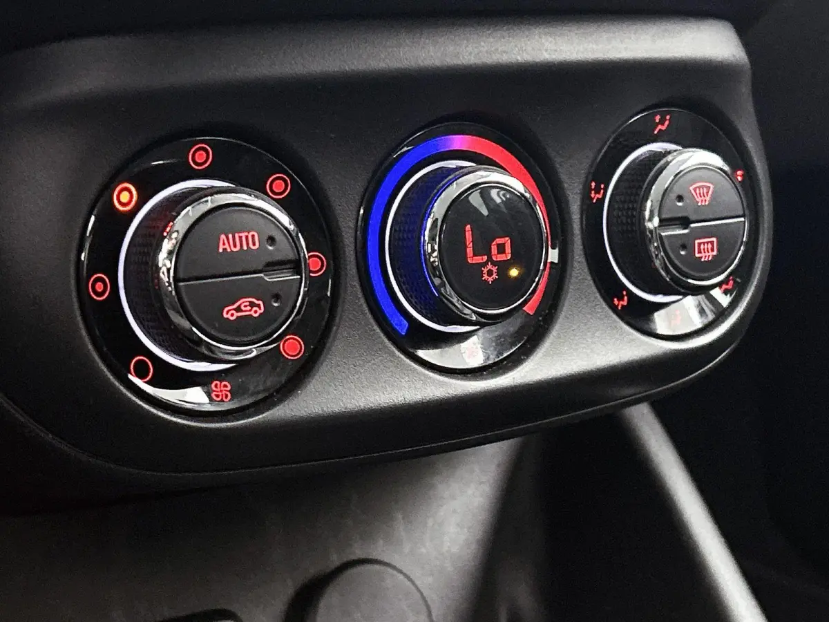 1.0 Turbo 120 Jaar Edition | Camera | Navigatie | Apple Carplay/Android Auto