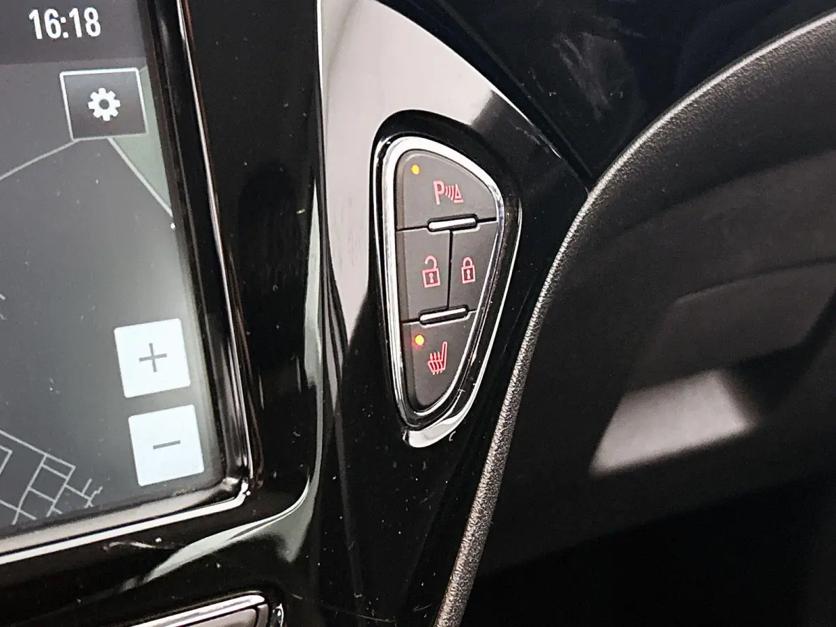 1.0 Turbo 120 Jaar Edition | Camera | Navigatie | Apple Carplay/Android Auto