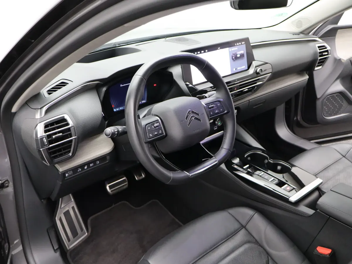1.6 Plug-in Hybrid 225 Shine | Automaat | Carplay | 360* Camera | Stoel + stuurverwarming | leder | Memory | Elek. stoelen | Elek. klep | HUD |