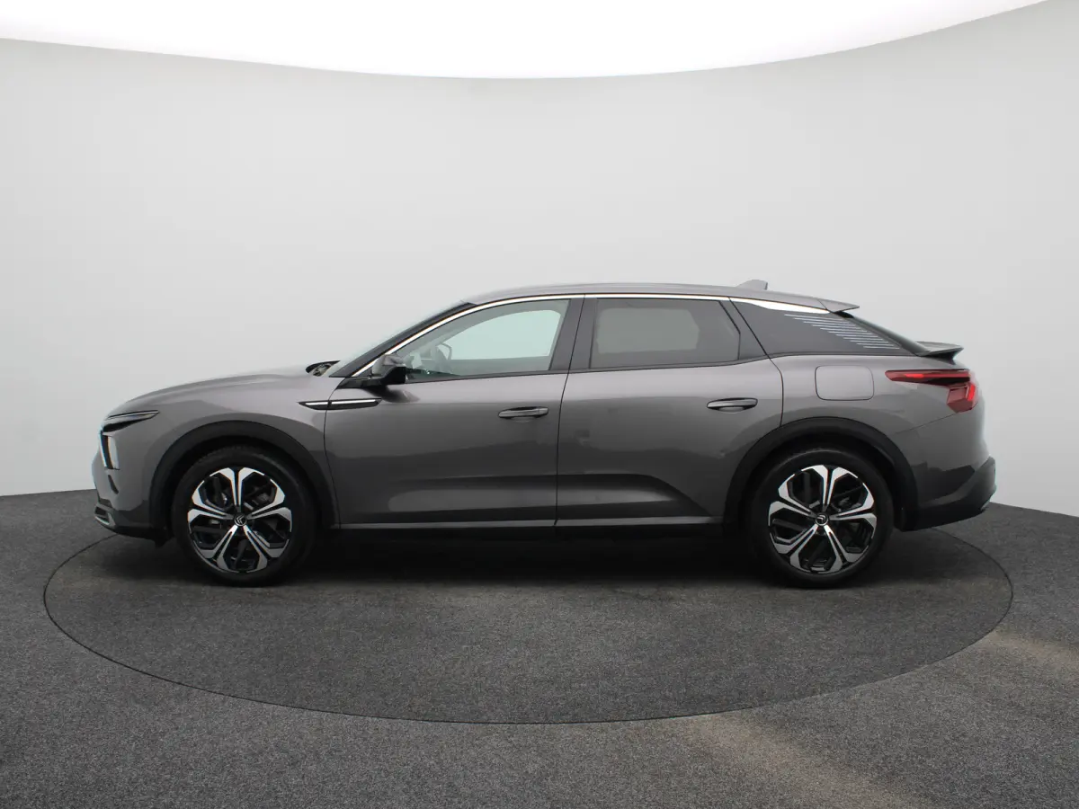 1.6 Plug-in Hybrid 225 Shine | Automaat | Carplay | 360* Camera | Stoel + stuurverwarming | leder | Memory | Elek. stoelen | Elek. klep | HUD |