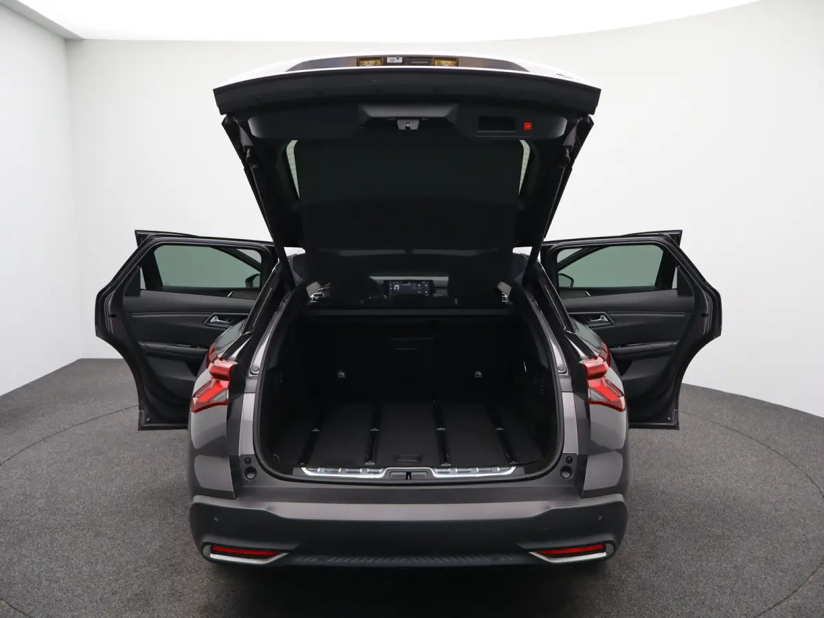 1.6 Plug-in Hybrid 225 Shine | Automaat | Carplay | 360* Camera | Stoel + stuurverwarming | leder | Memory | Elek. stoelen | Elek. klep | HUD |