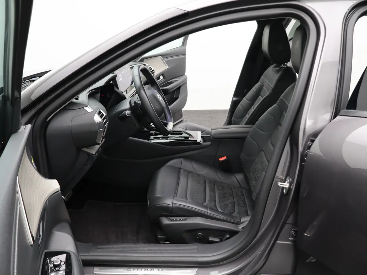 1.6 Plug-in Hybrid 225 Shine | Automaat | Carplay | 360* Camera | Stoel + stuurverwarming | leder | Memory | Elek. stoelen | Elek. klep | HUD |