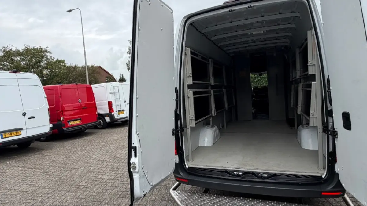 311 CDI 84KW 114PK L3H2 AUTOMAAT EURO 6 AIRCO/ ORIGINEEL AUDIO/ CAMERA/ 100% DEALERONDERHOUDEN