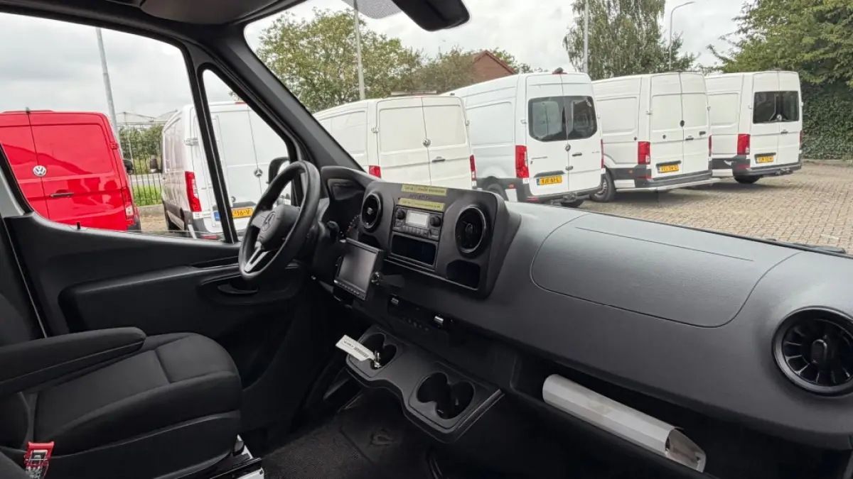 311 CDI 84KW 114PK L3H2 AUTOMAAT EURO 6 AIRCO/ ORIGINEEL AUDIO/ CAMERA/ 100% DEALERONDERHOUDEN