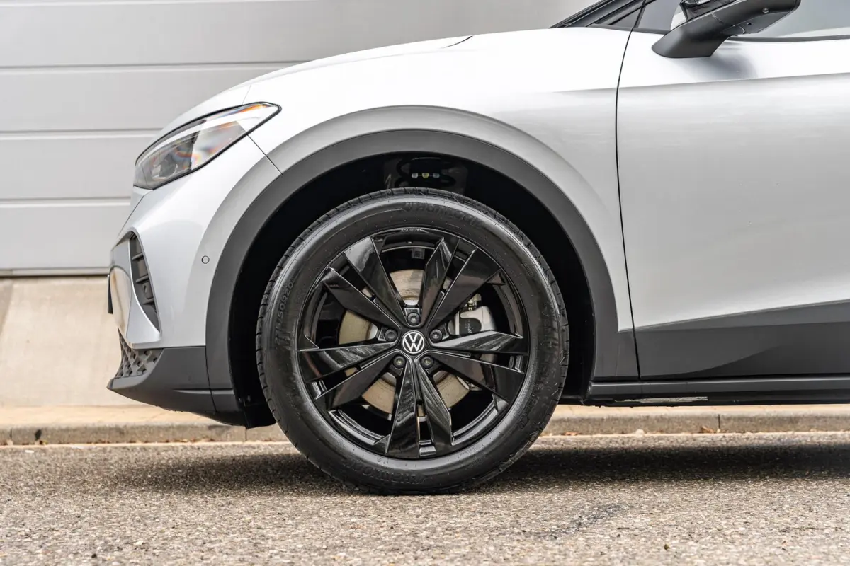 286pk Pro Limited Edition 77 kWh | Trekhaak | Adaptief Onderstel | Autonome Parkeerfunctie