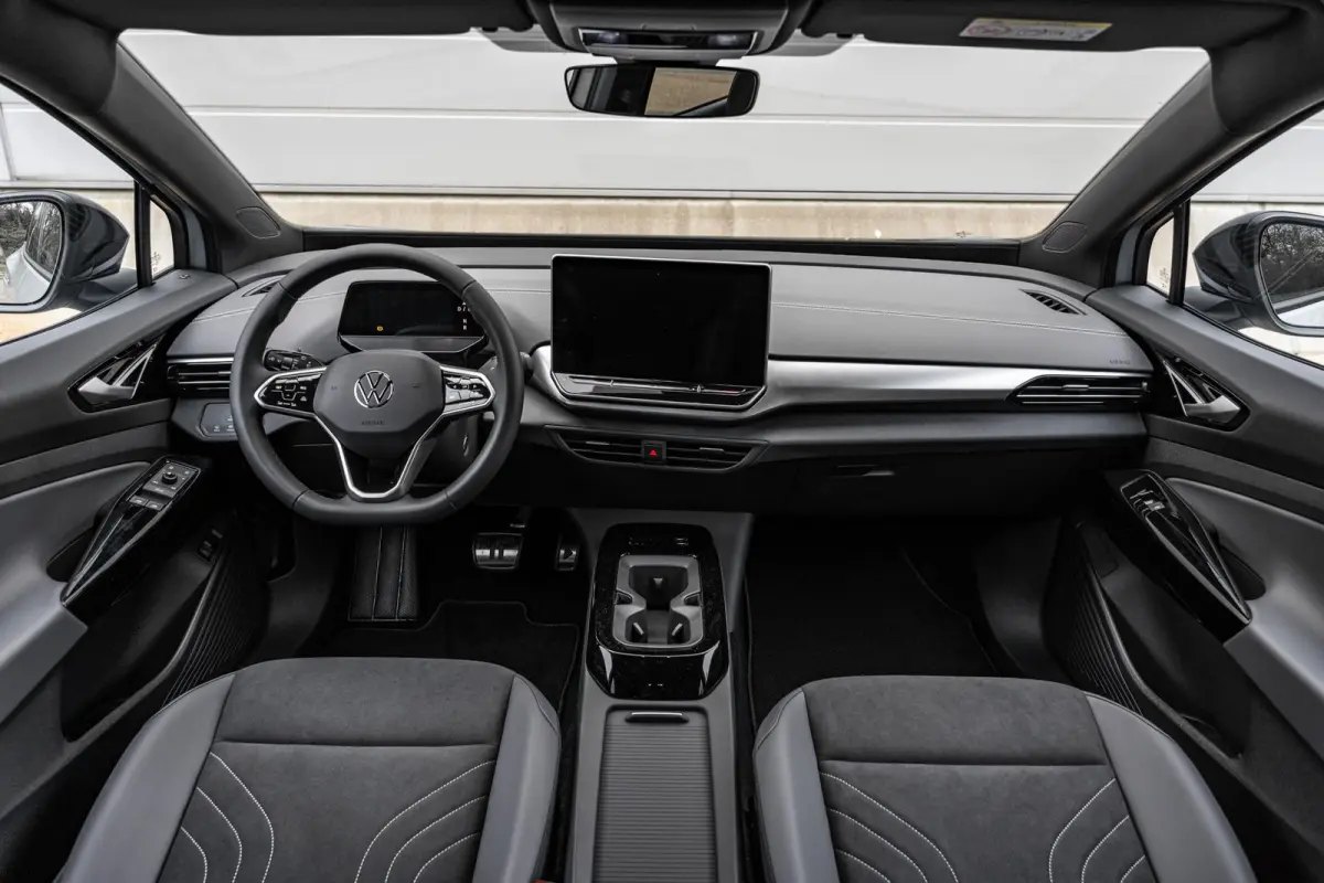 286pk Pro Limited Edition 77 kWh | Trekhaak | Adaptief Onderstel | Autonome Parkeerfunctie
