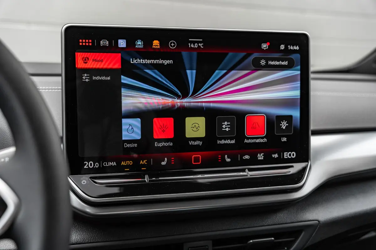 286pk Pro Limited Edition 77 kWh | Trekhaak | Adaptief Onderstel | Autonome Parkeerfunctie