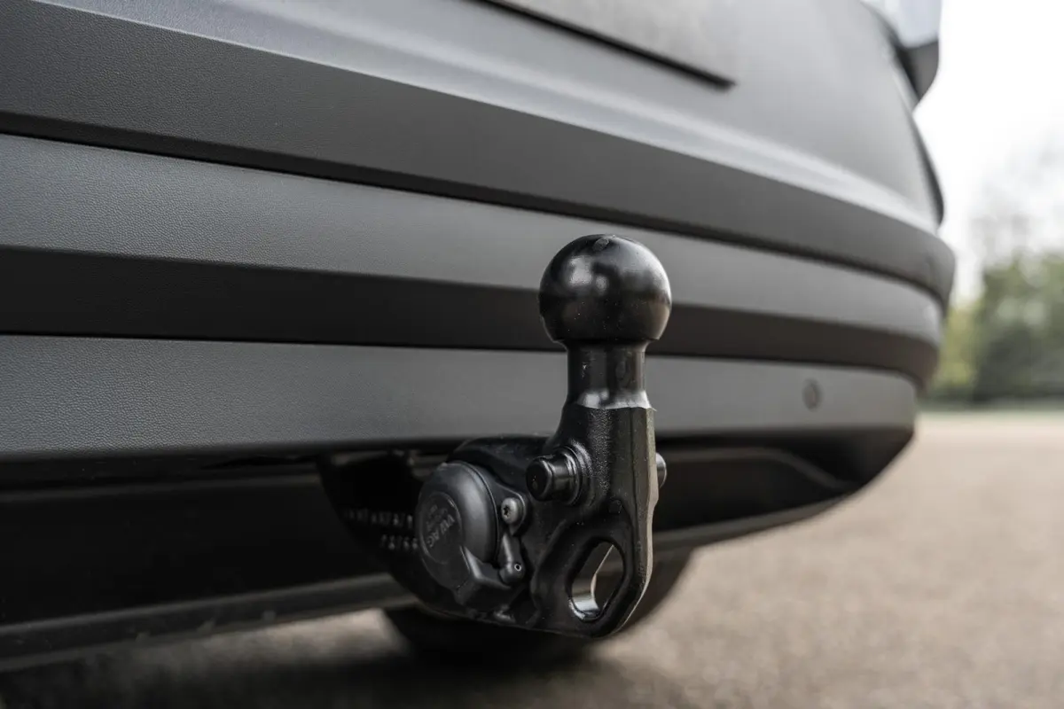 286pk Pro Limited Edition 77 kWh | Trekhaak | Adaptief Onderstel | Autonome Parkeerfunctie