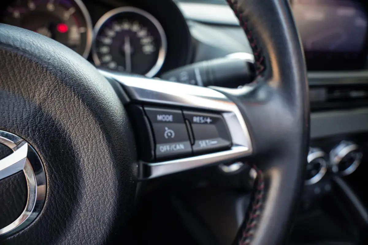 2.0 SkyActiv-G 160 GT-M | BOSE | CRUISE | NAVI | LEDER | STOELVERW. | PDC | SOUL RED | MOOI! |