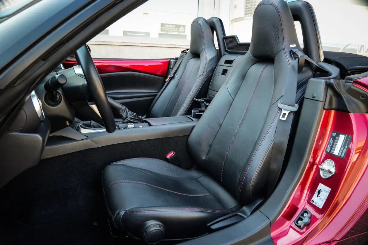 2.0 SkyActiv-G 160 GT-M | BOSE | CRUISE | NAVI | LEDER | STOELVERW. | PDC | SOUL RED | MOOI! |