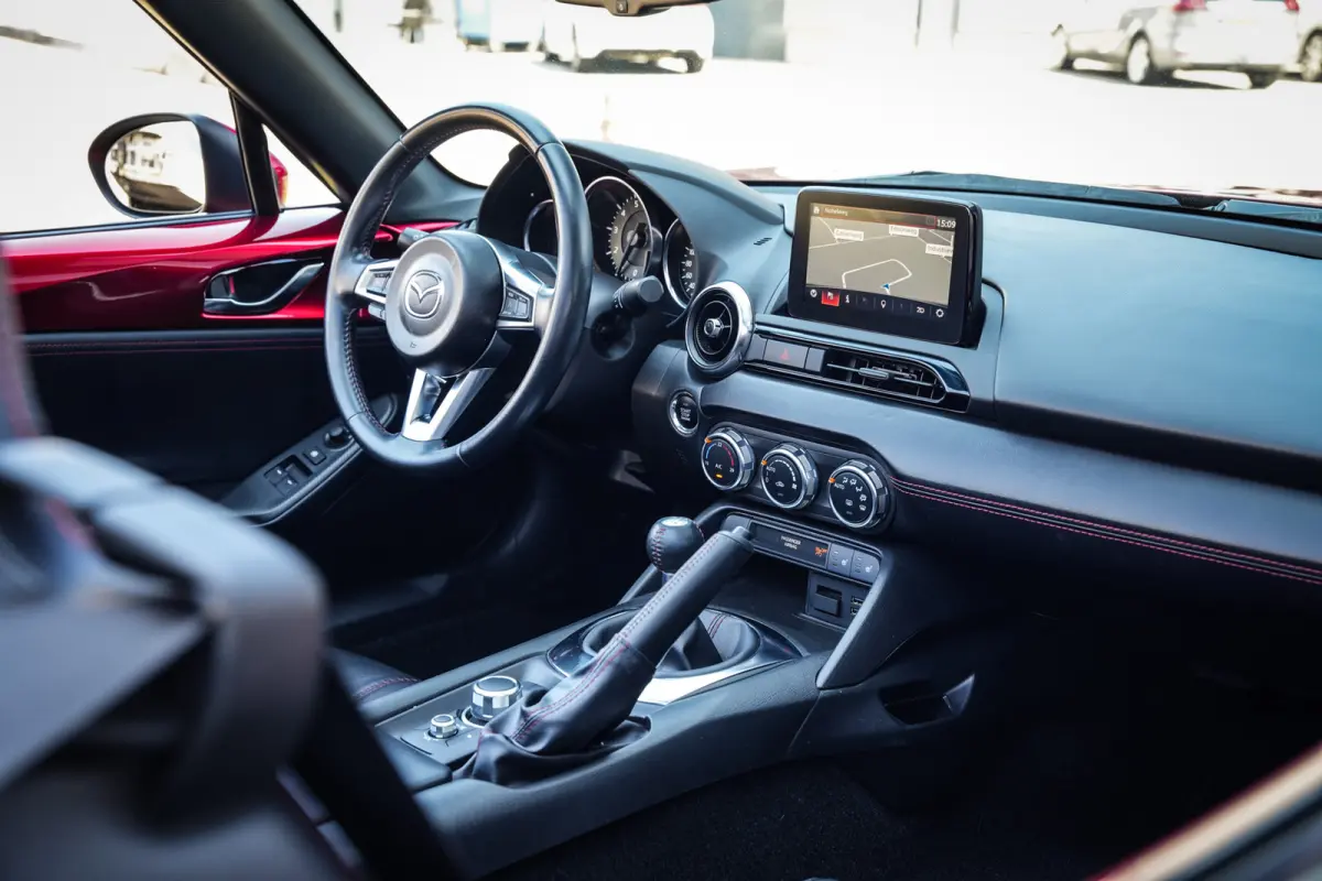 2.0 SkyActiv-G 160 GT-M | BOSE | CRUISE | NAVI | LEDER | STOELVERW. | PDC | SOUL RED | MOOI! |