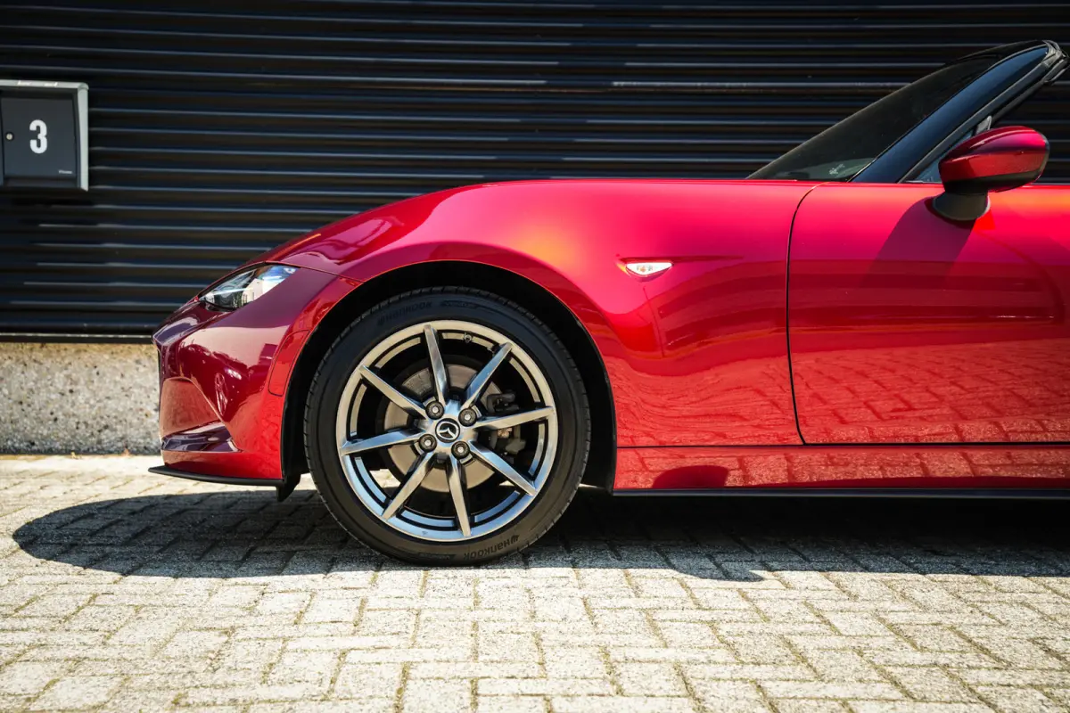 2.0 SkyActiv-G 160 GT-M | BOSE | CRUISE | NAVI | LEDER | STOELVERW. | PDC | SOUL RED | MOOI! |