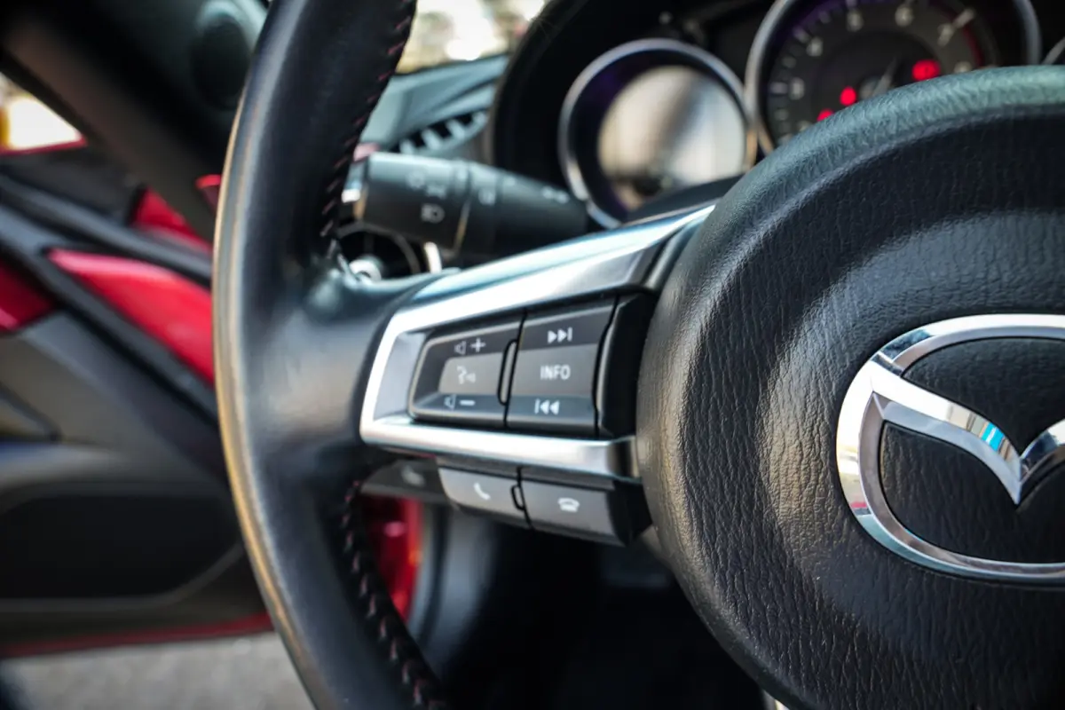 2.0 SkyActiv-G 160 GT-M | BOSE | CRUISE | NAVI | LEDER | STOELVERW. | PDC | SOUL RED | MOOI! |