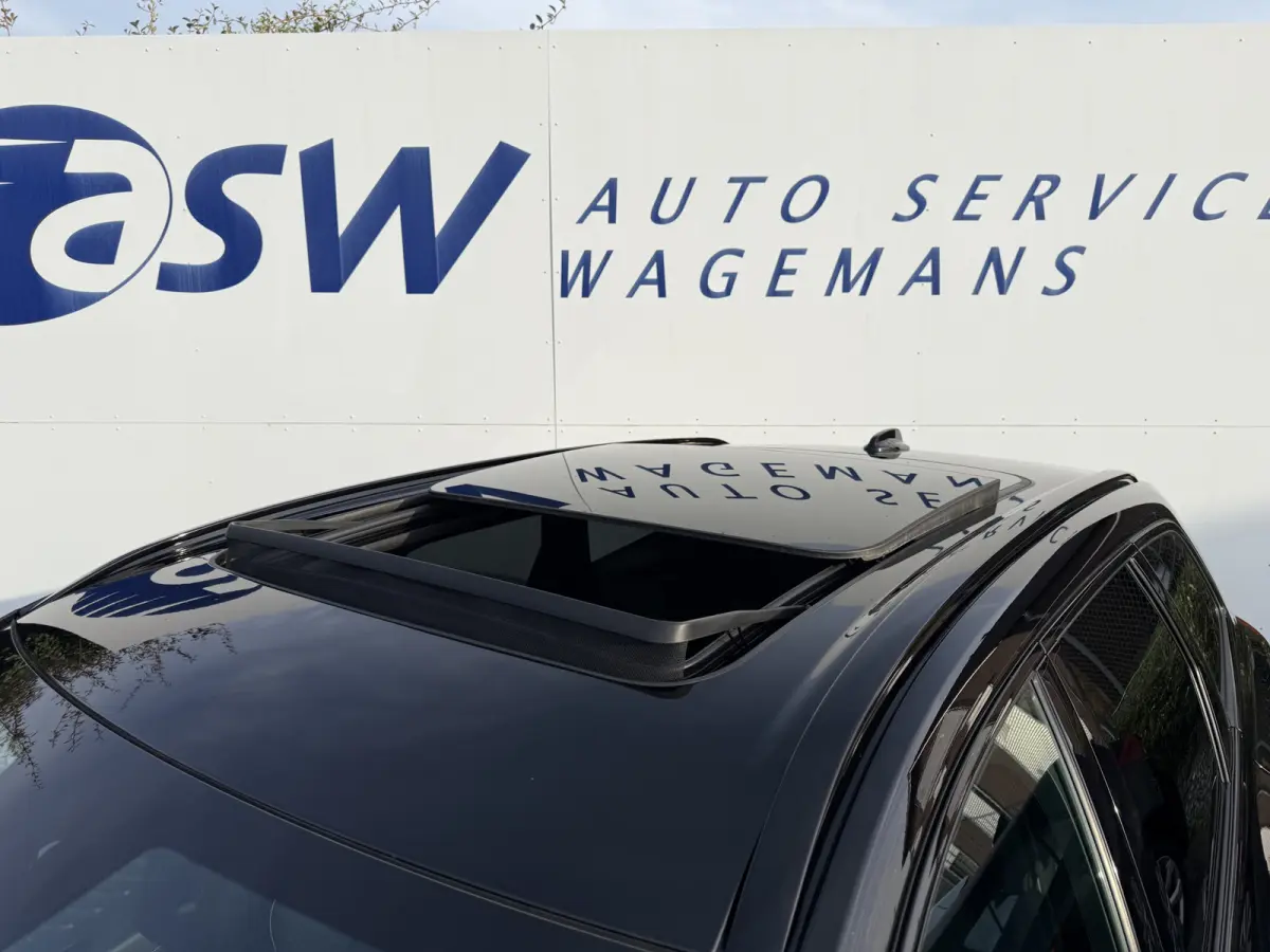 2.0 T6 Plug-in hybrid AWD Plus Dark | Trekhaak | Pano | Pilost Assist | Memory