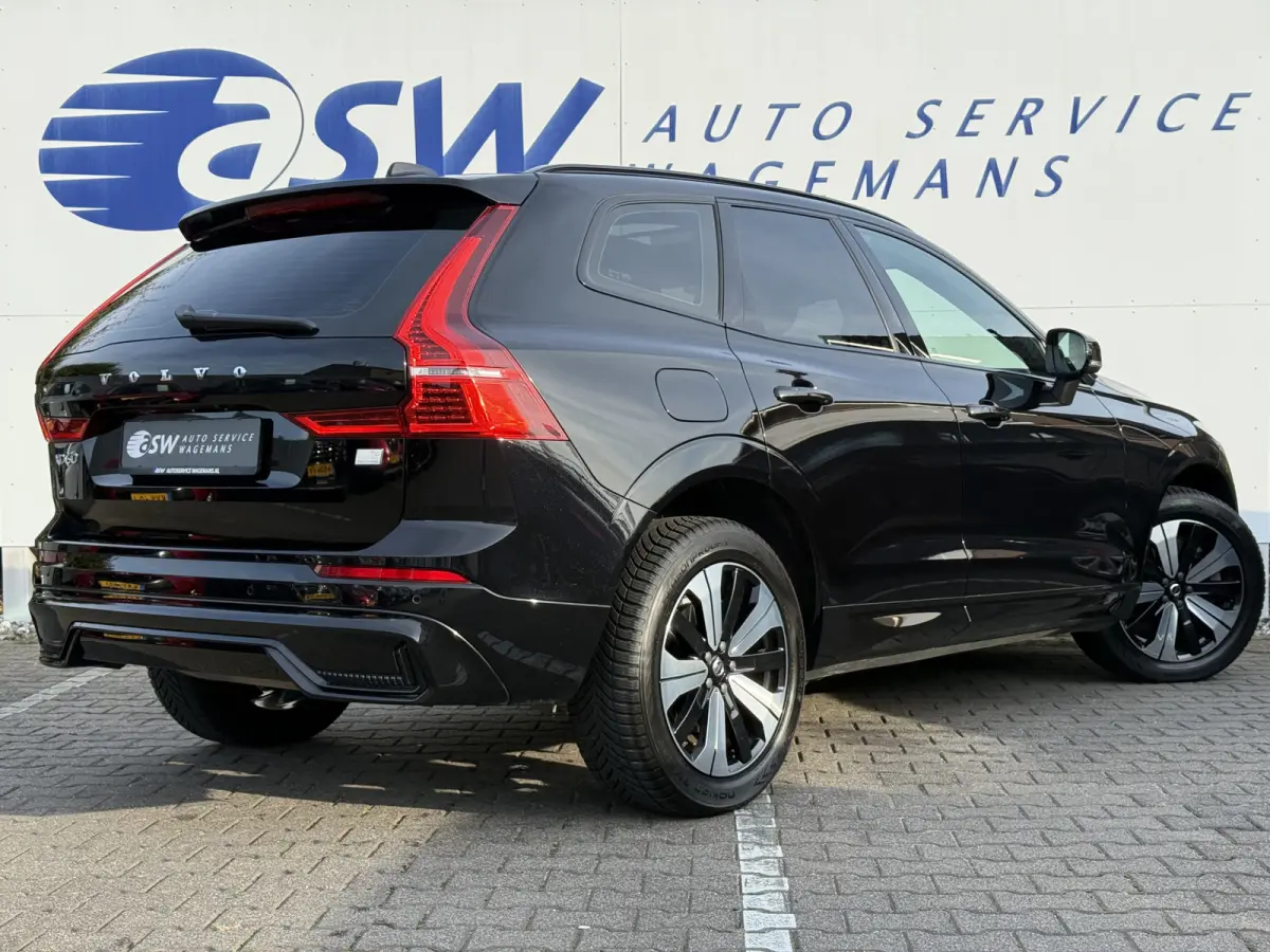 2.0 T6 Plug-in hybrid AWD Plus Dark | Trekhaak | Pano | Pilost Assist | Memory