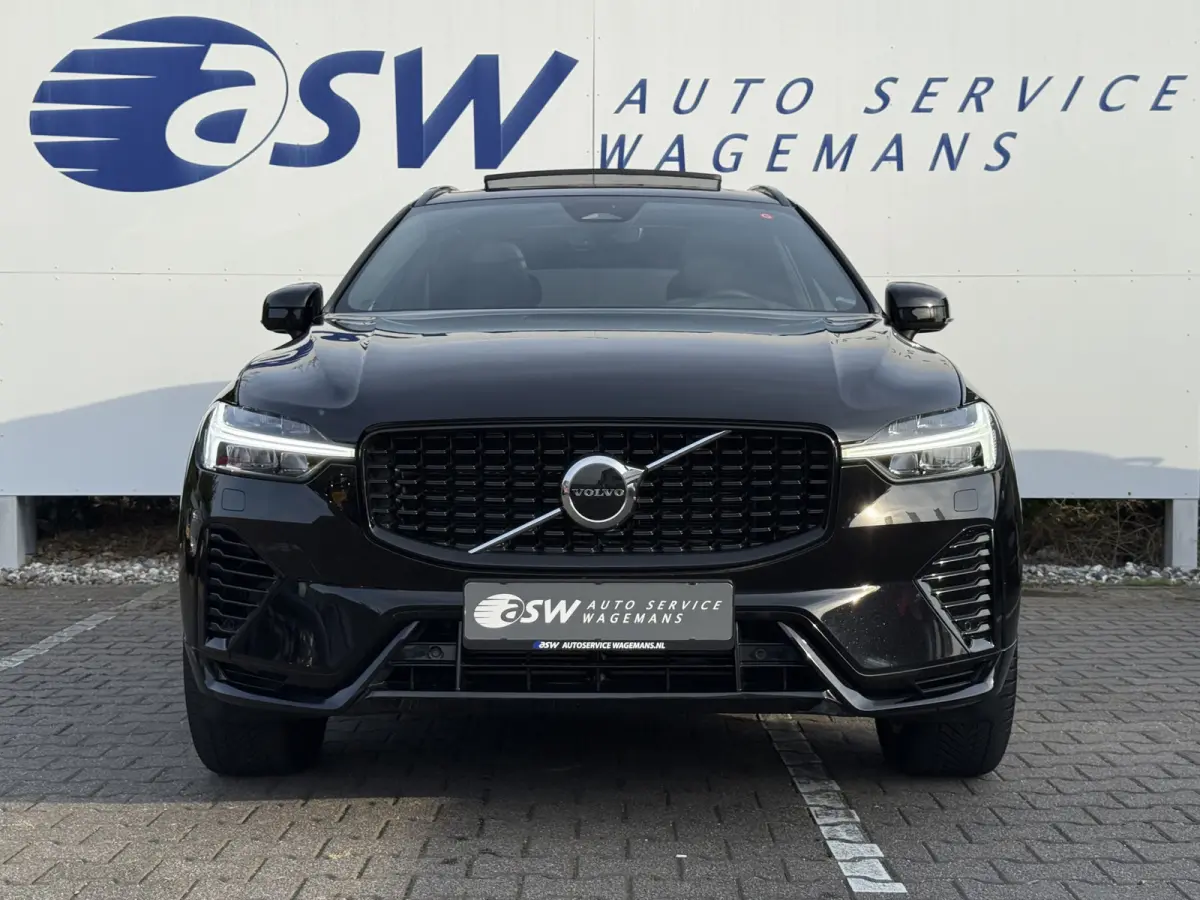 2.0 T6 Plug-in hybrid AWD Plus Dark | Trekhaak | Pano | Pilost Assist | Memory