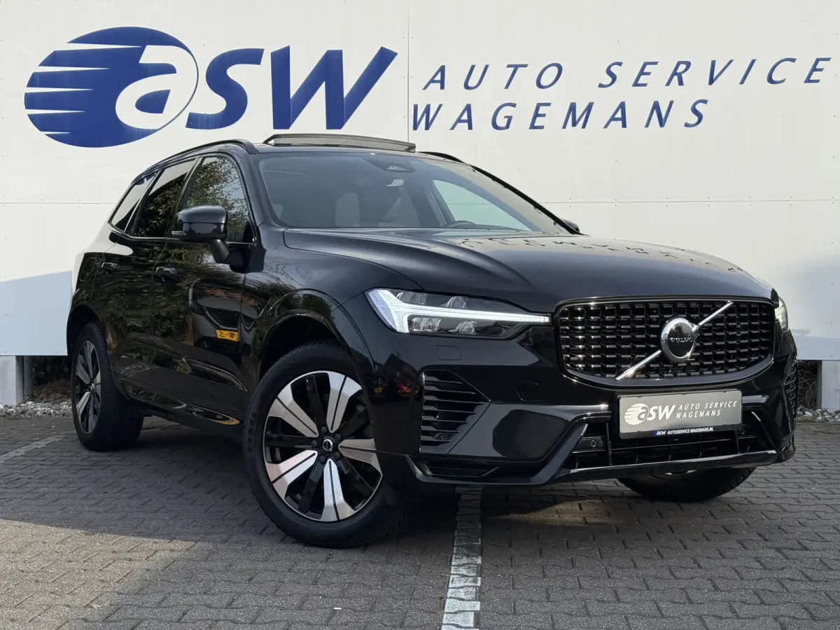 2.0 T6 Plug-in hybrid AWD Plus Dark | Trekhaak | Pano | Pilost Assist | Memory
