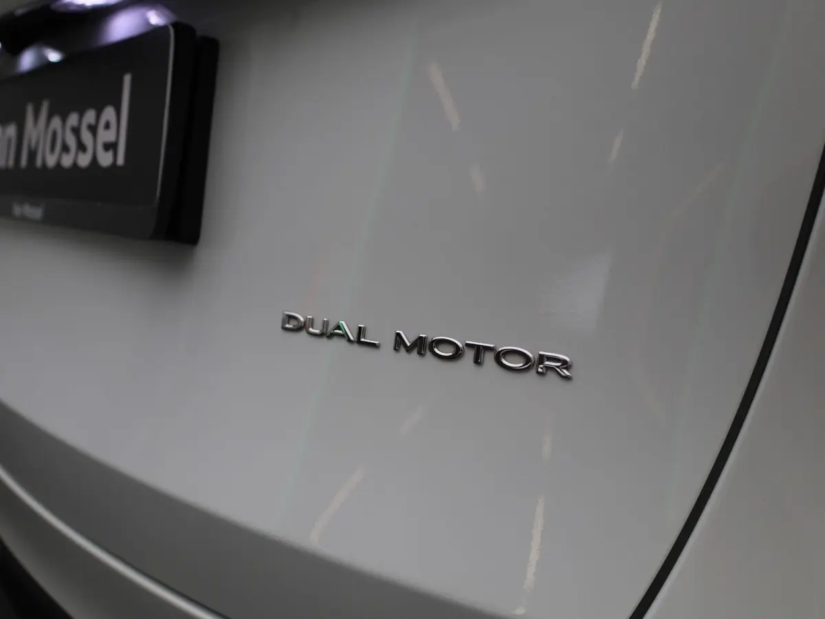 Long Range AWD 75 kWh VERWACHT !!! | AFNEEMBARE TREKHAAK | PANORAMADAK | ELEKTRISCHE KOFFERKELP | LEDEREN BEKLEDING | STOELVERWARMING | STUURWIELVERWARMING | PARKEERSENSOREN VOOR + ACHTER | 