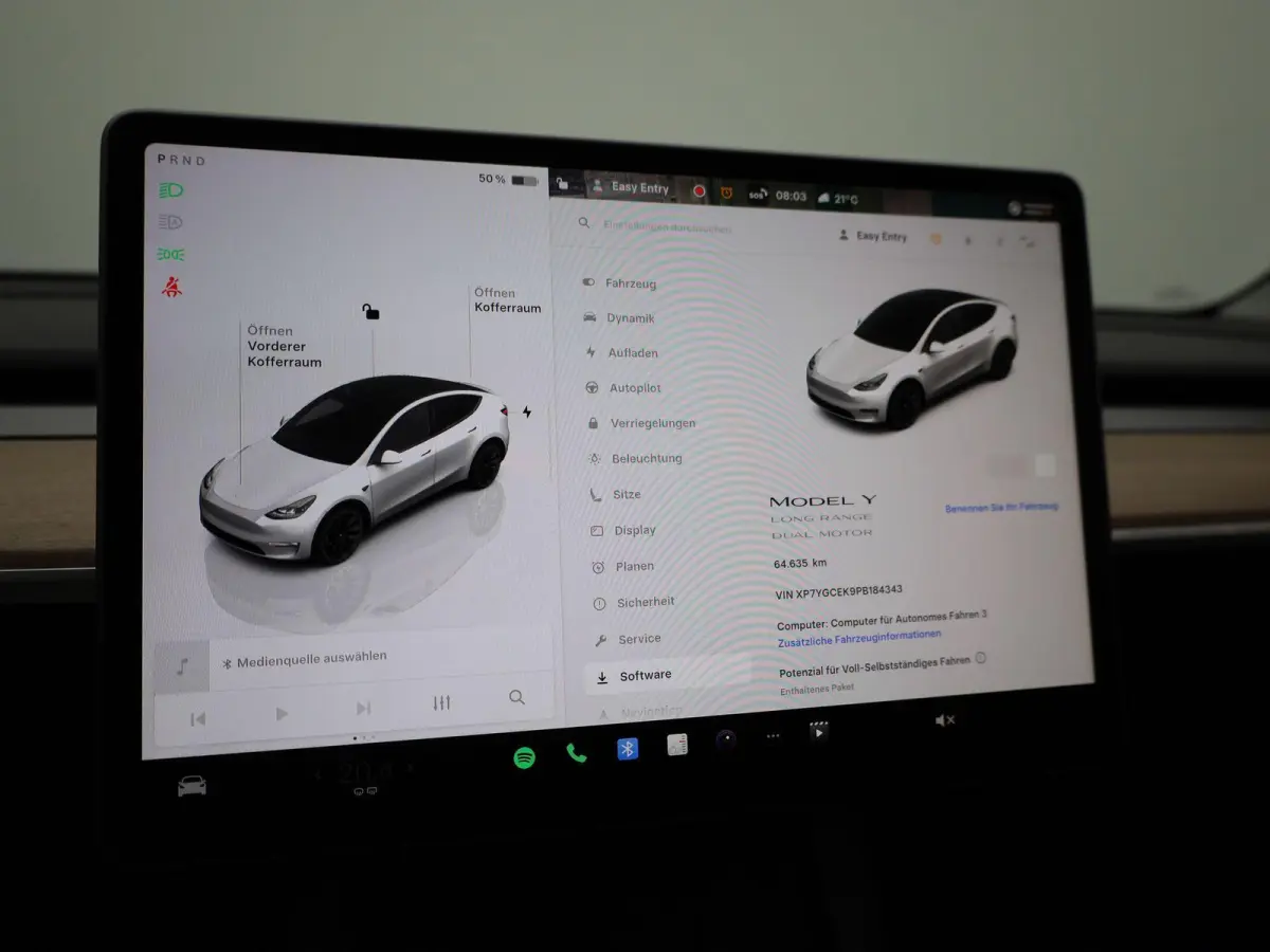 Long Range AWD 75 kWh VERWACHT !!! | AFNEEMBARE TREKHAAK | PANORAMADAK | ELEKTRISCHE KOFFERKELP | LEDEREN BEKLEDING | STOELVERWARMING | STUURWIELVERWARMING | PARKEERSENSOREN VOOR + ACHTER | 