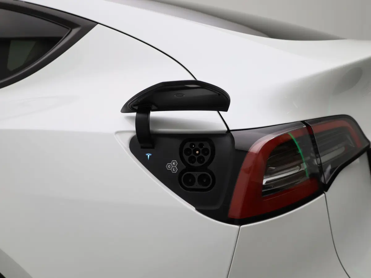 Long Range AWD 75 kWh VERWACHT !!! | AFNEEMBARE TREKHAAK | PANORAMADAK | ELEKTRISCHE KOFFERKELP | LEDEREN BEKLEDING | STOELVERWARMING | STUURWIELVERWARMING | PARKEERSENSOREN VOOR + ACHTER | 