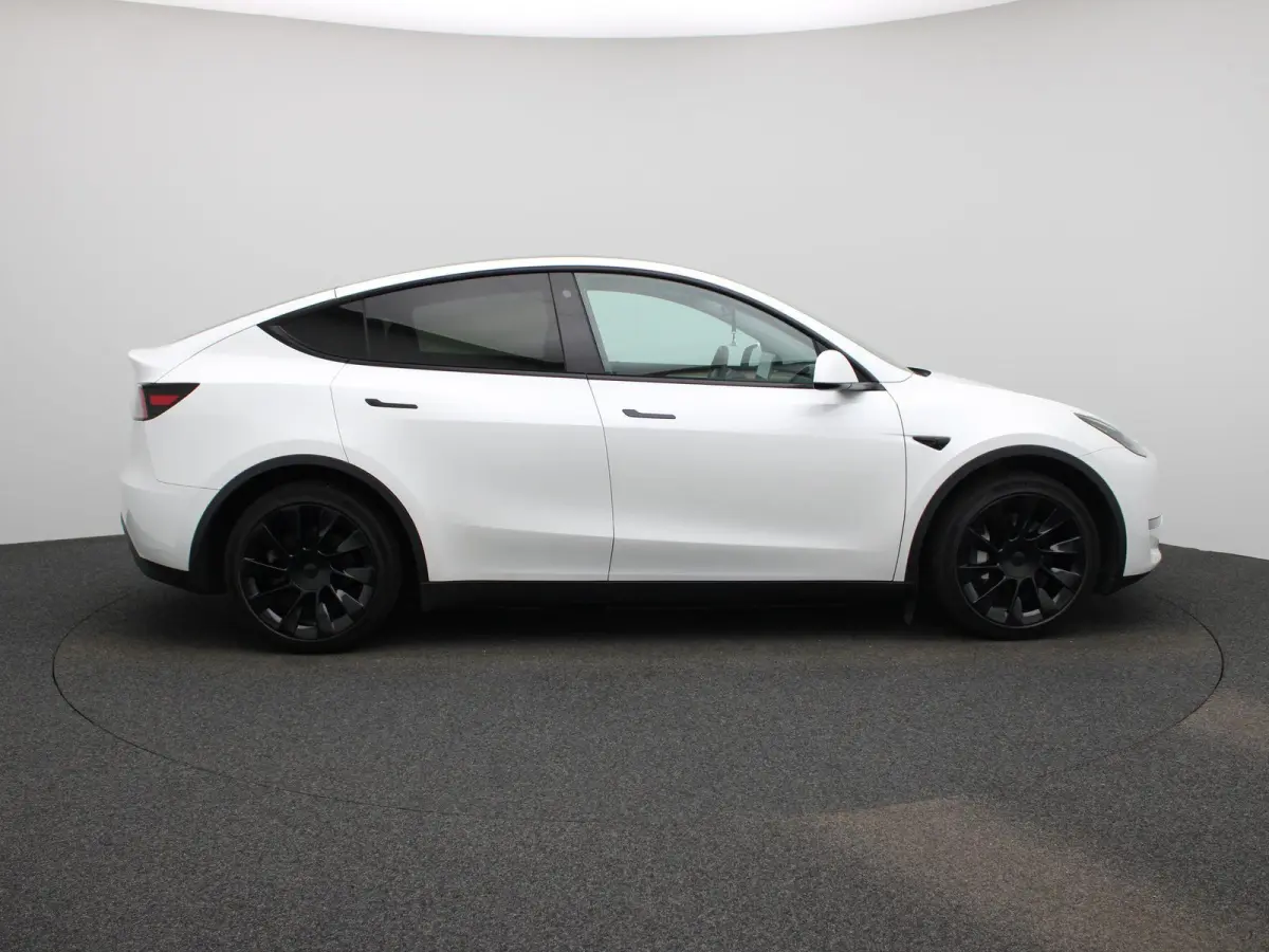 Long Range AWD 75 kWh VERWACHT !!! | AFNEEMBARE TREKHAAK | PANORAMADAK | ELEKTRISCHE KOFFERKELP | LEDEREN BEKLEDING | STOELVERWARMING | STUURWIELVERWARMING | PARKEERSENSOREN VOOR + ACHTER | 