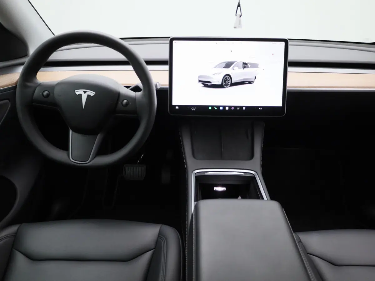 Long Range AWD 75 kWh VERWACHT !!! | AFNEEMBARE TREKHAAK | PANORAMADAK | ELEKTRISCHE KOFFERKELP | LEDEREN BEKLEDING | STOELVERWARMING | STUURWIELVERWARMING | PARKEERSENSOREN VOOR + ACHTER | 