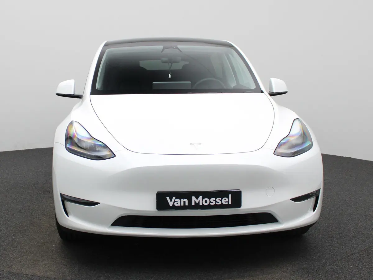 Long Range AWD 75 kWh VERWACHT !!! | AFNEEMBARE TREKHAAK | PANORAMADAK | ELEKTRISCHE KOFFERKELP | LEDEREN BEKLEDING | STOELVERWARMING | STUURWIELVERWARMING | PARKEERSENSOREN VOOR + ACHTER | 