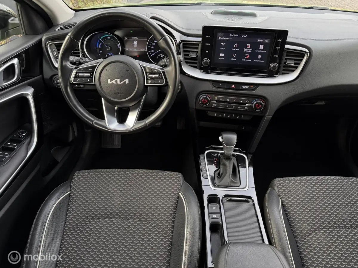 1.6 GDi PHEV DynamicPlusLine Acc Trekhaak Stoel-/stuurverw. Carplay 18"Lmv etc.