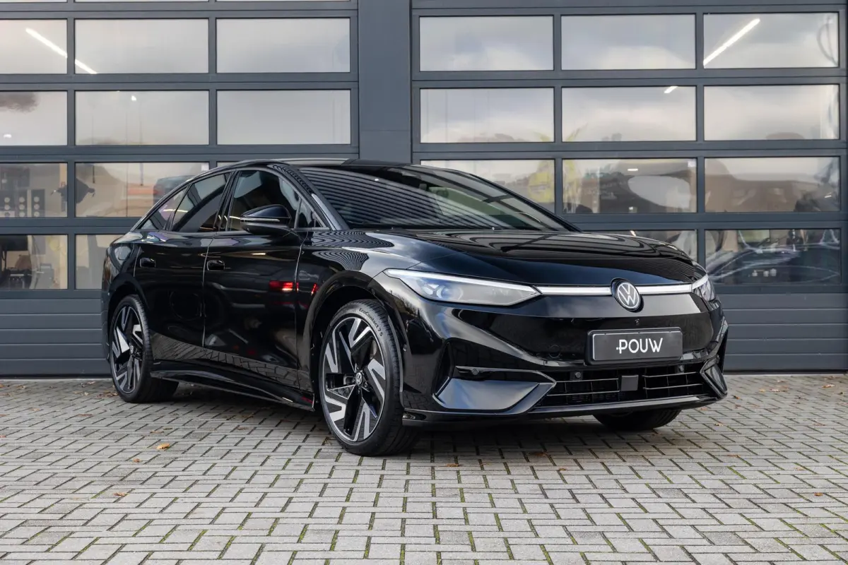 286pk Pro Limited Edition 77 kWh | Panoramadak | Trekhaak | 21"Velgen | Adaptief Onderstel