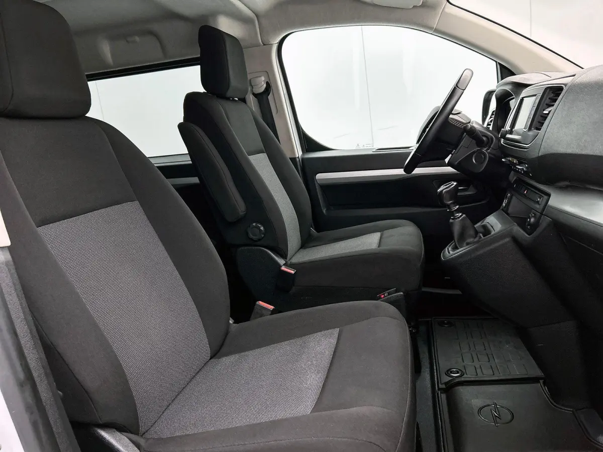 2.0 CDTI L3H1 145PK Dubbele Cabine Edition Airco Navigatie Trekhaak Carplay