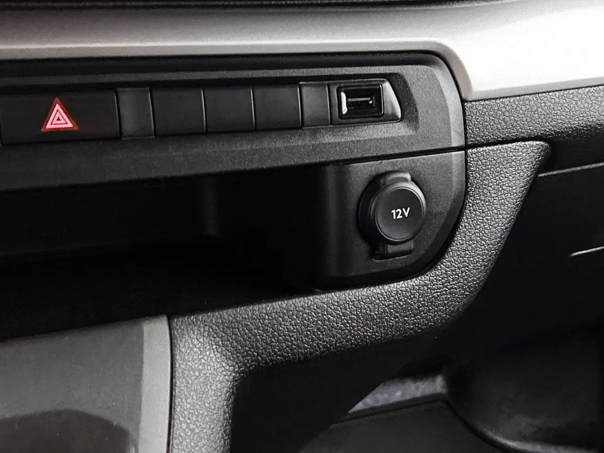 2.0 CDTI L3H1 145PK Dubbele Cabine Edition Airco Navigatie Trekhaak Carplay