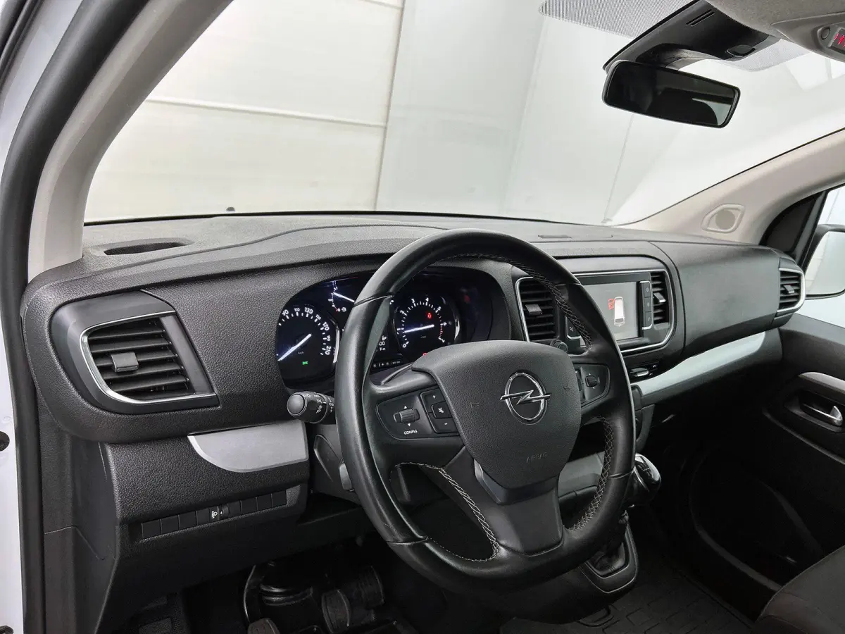 2.0 CDTI L3H1 145PK Dubbele Cabine Edition Airco Navigatie Trekhaak Carplay