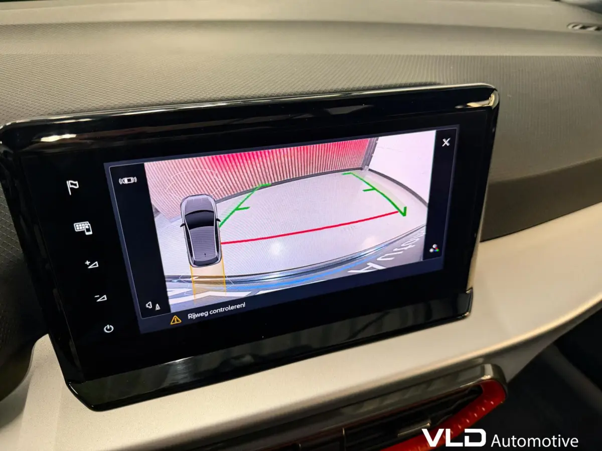 1.0 TSI FR LED PANO BEATS CAM CARPLAY ALCANTARA