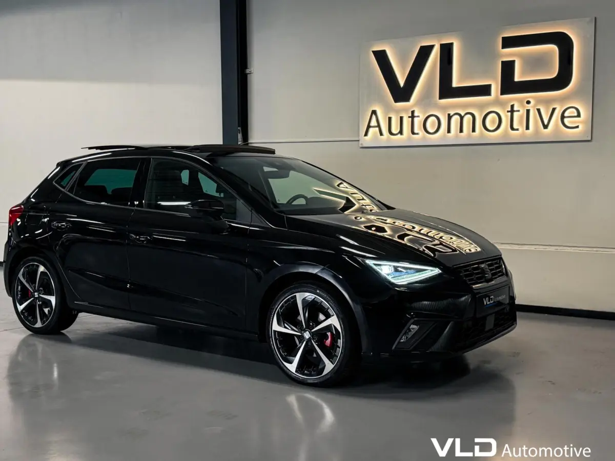 1.0 TSI FR LED PANO BEATS CAM CARPLAY ALCANTARA