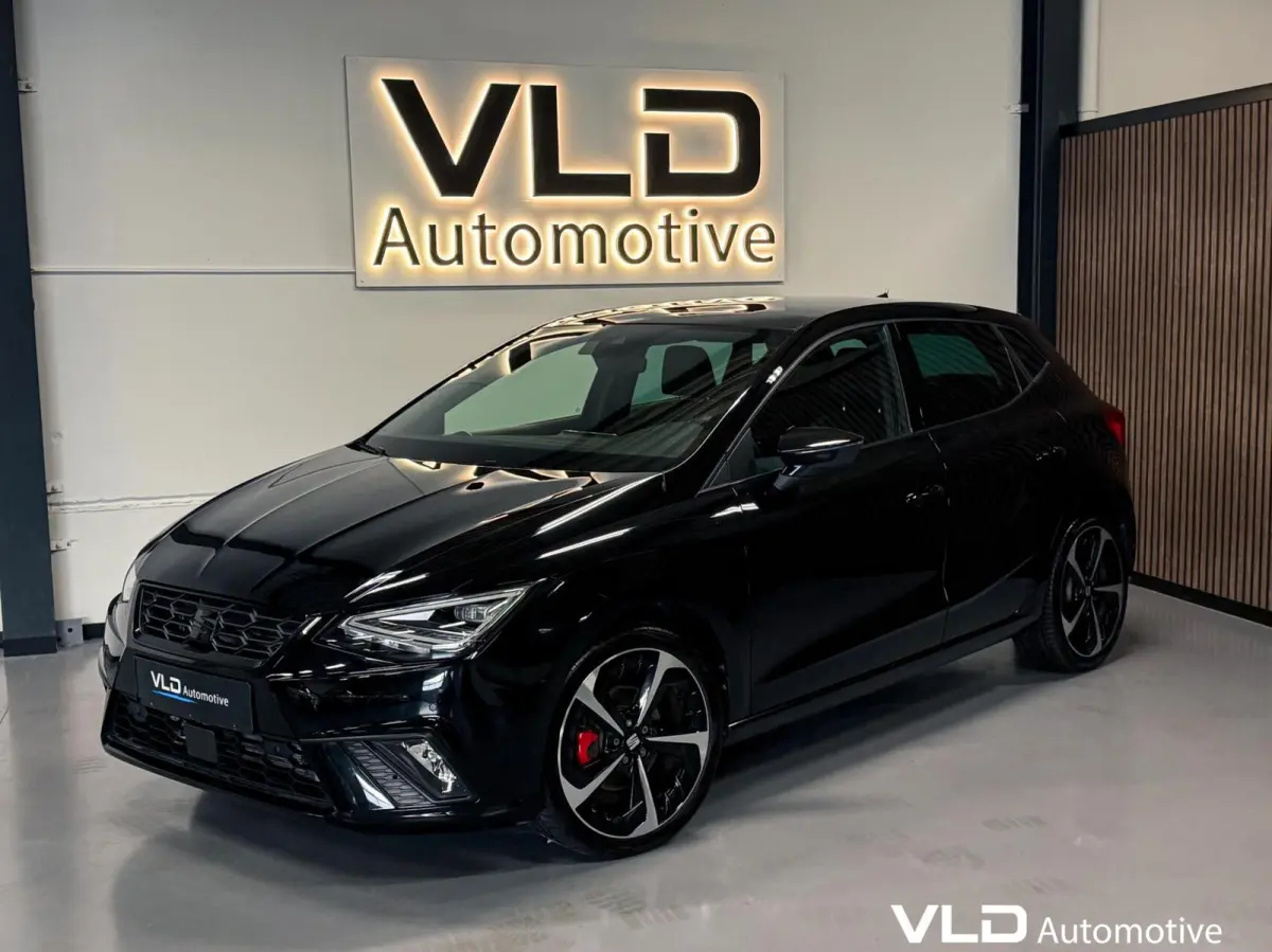1.0 TSI FR LED PANO BEATS CAM CARPLAY ALCANTARA