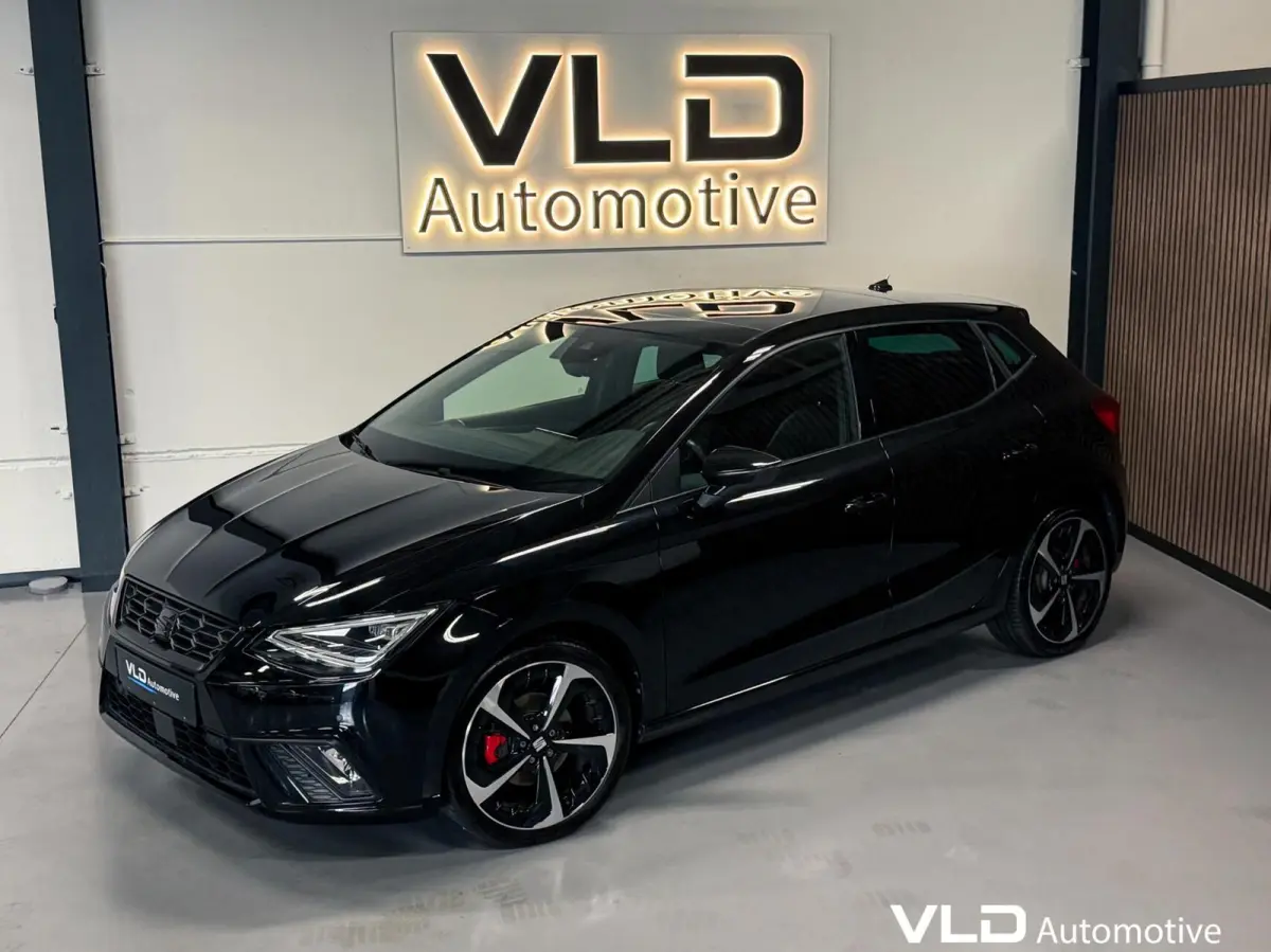 1.0 TSI FR LED PANO BEATS CAM CARPLAY ALCANTARA