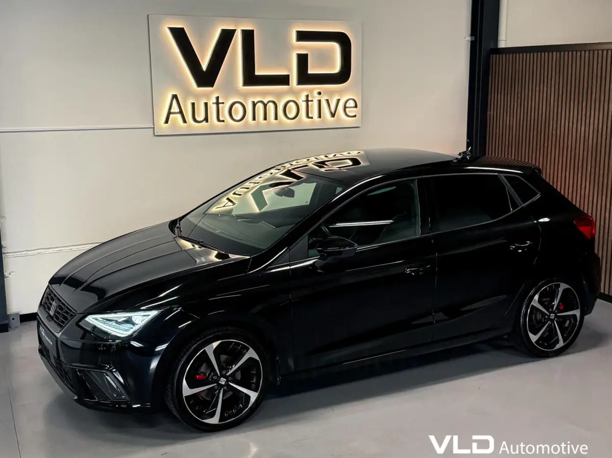 1.0 TSI FR LED PANO BEATS CAM CARPLAY ALCANTARA