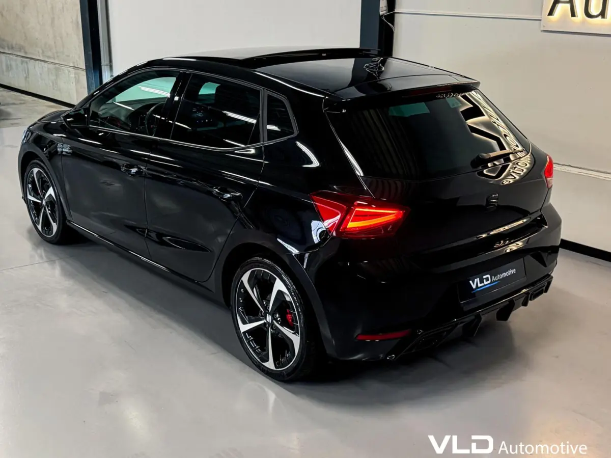1.0 TSI FR LED PANO BEATS CAM CARPLAY ALCANTARA