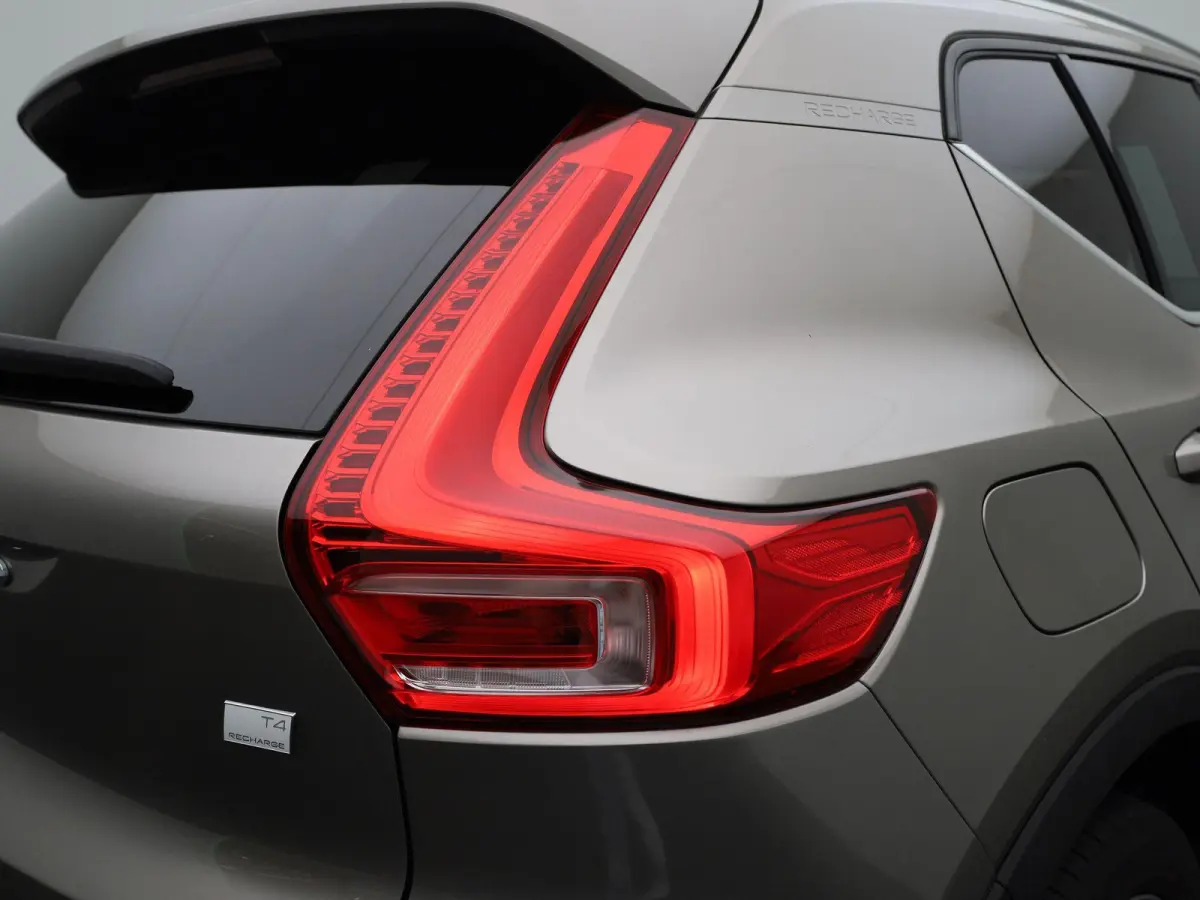 T4 PHEV Inscription Aut. | PANORAMADAK | LEER | CAMERA | TREKHAAK | STOELVERWARMING