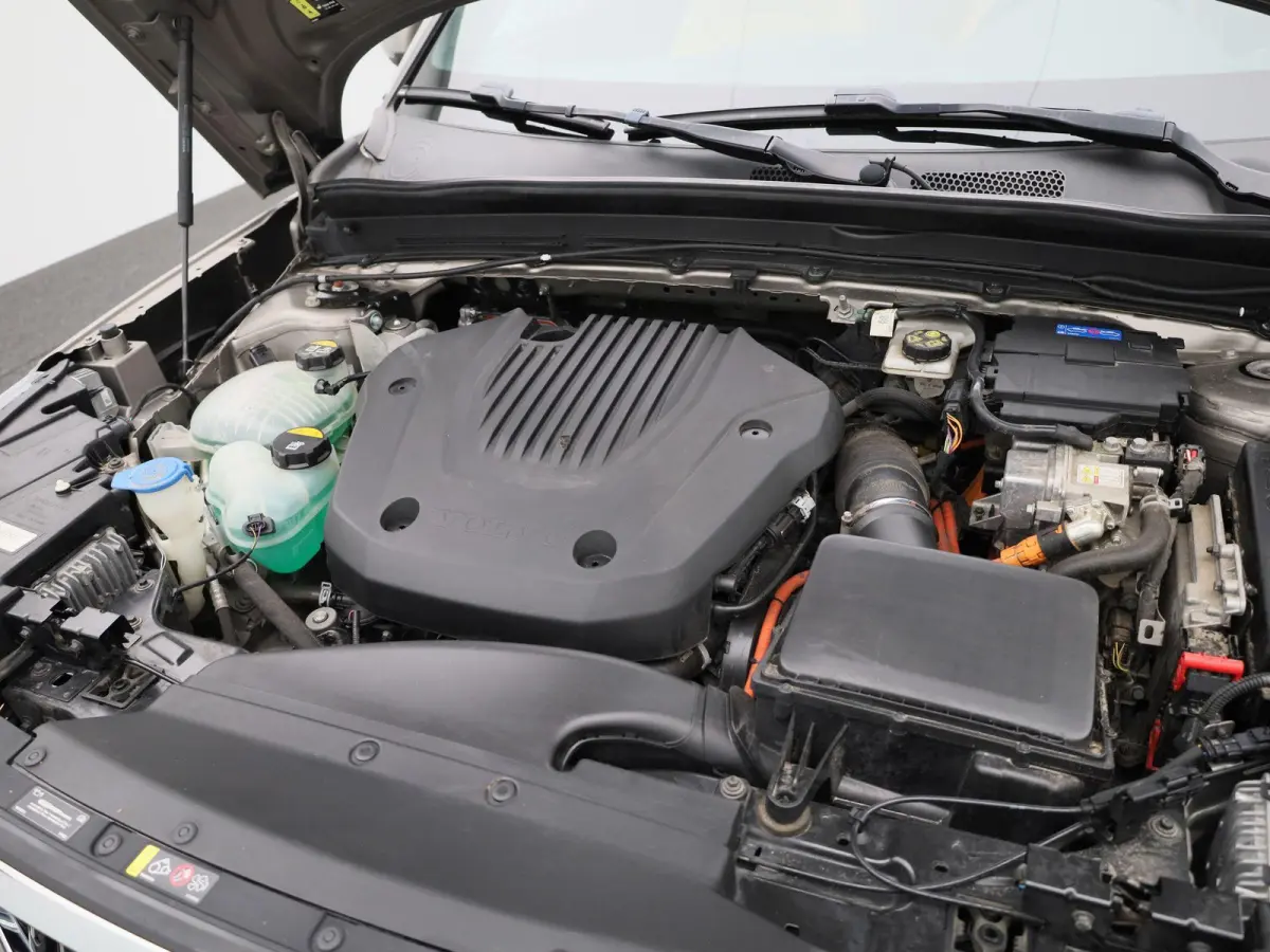 T4 PHEV Inscription Aut. | PANORAMADAK | LEER | CAMERA | TREKHAAK | STOELVERWARMING