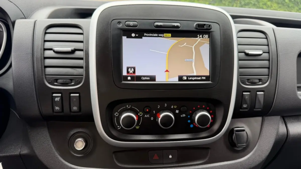 2.0 DCI 88KW 120PK EURO 6 NAVIGATIE/ AIRCO/ CRUISE CONTROL/ 100% DEALERONDERHOUDEN