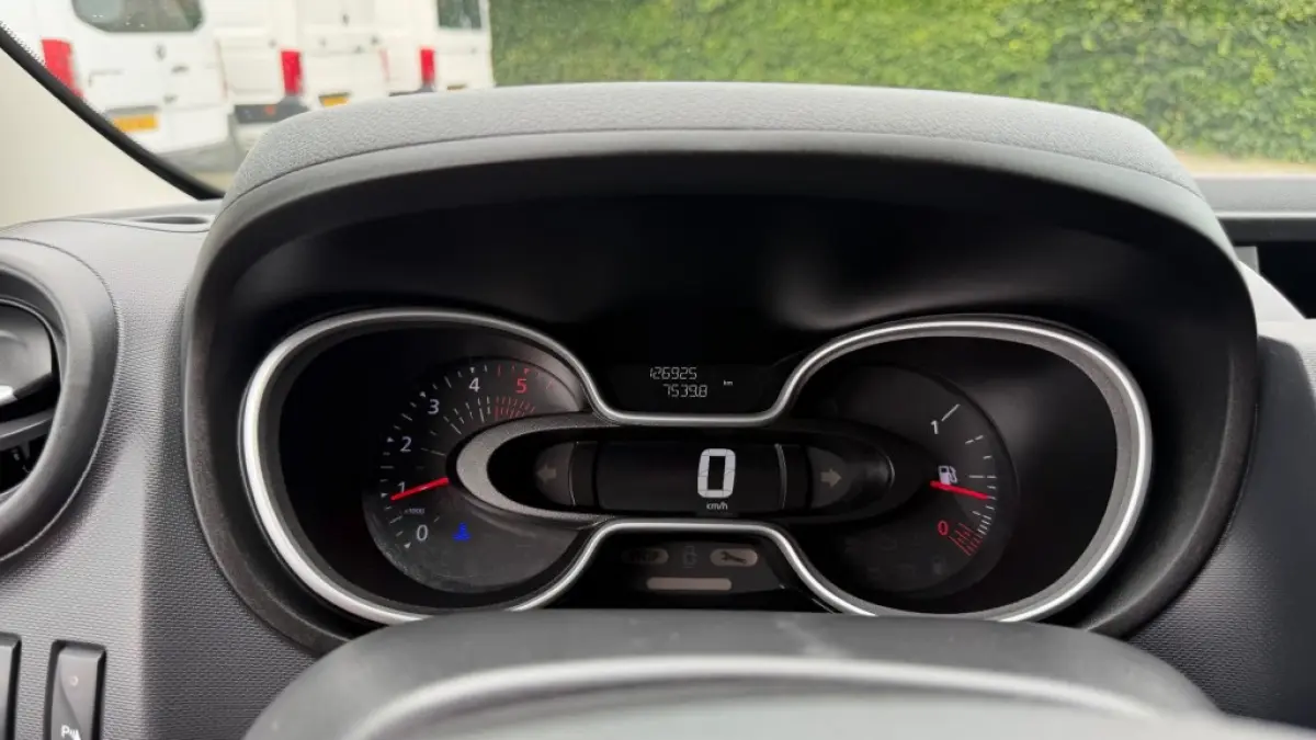 2.0 DCI 88KW 120PK EURO 6 NAVIGATIE/ AIRCO/ CRUISE CONTROL/ 100% DEALERONDERHOUDEN
