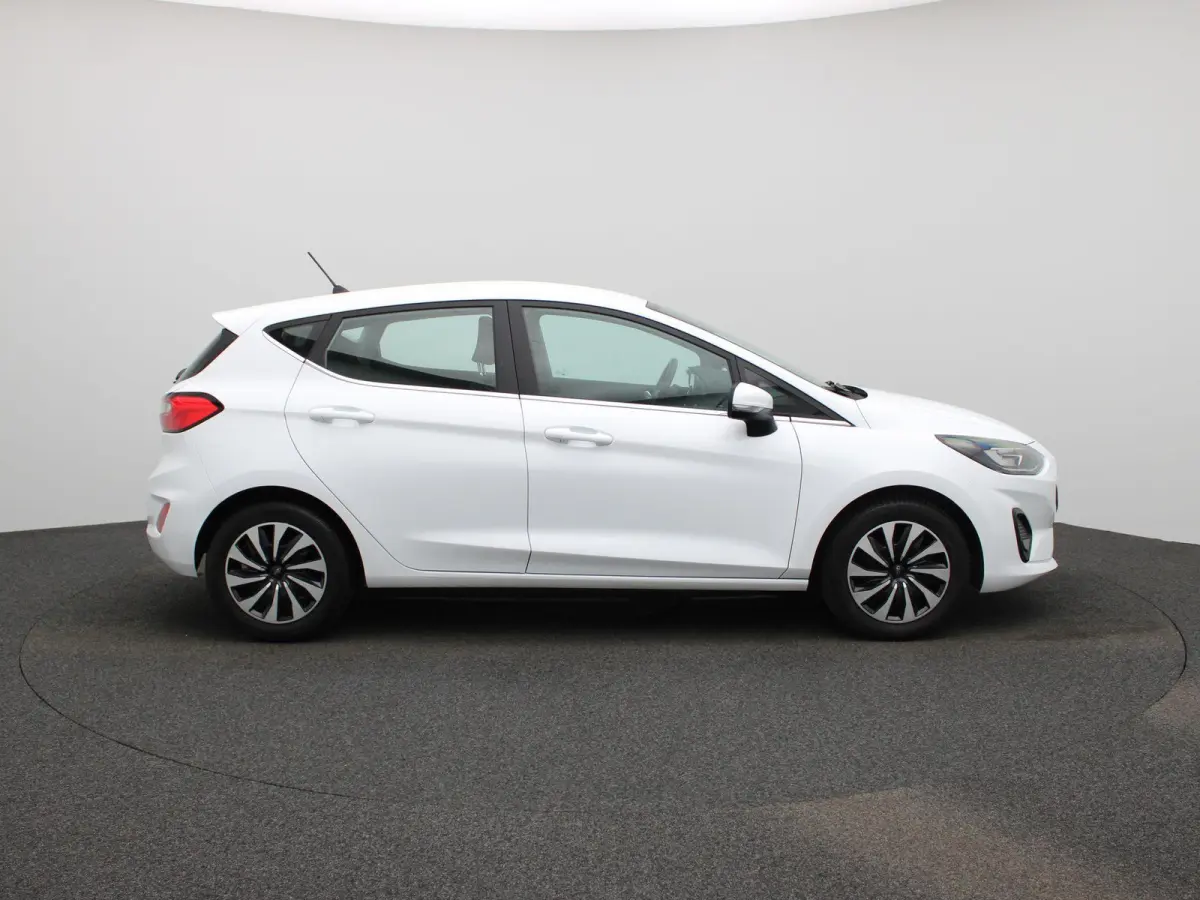 1.0 EcoBoost Hybrid Titanium | Cruise Control | Parkeersensoren Achter | Apple Carplay/Android Auto | Airco |