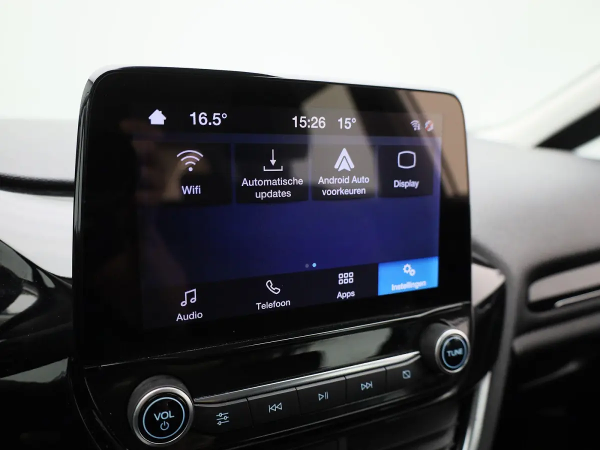 1.0 EcoBoost Hybrid Titanium | Cruise Control | Parkeersensoren Achter | Apple Carplay/Android Auto | Airco |