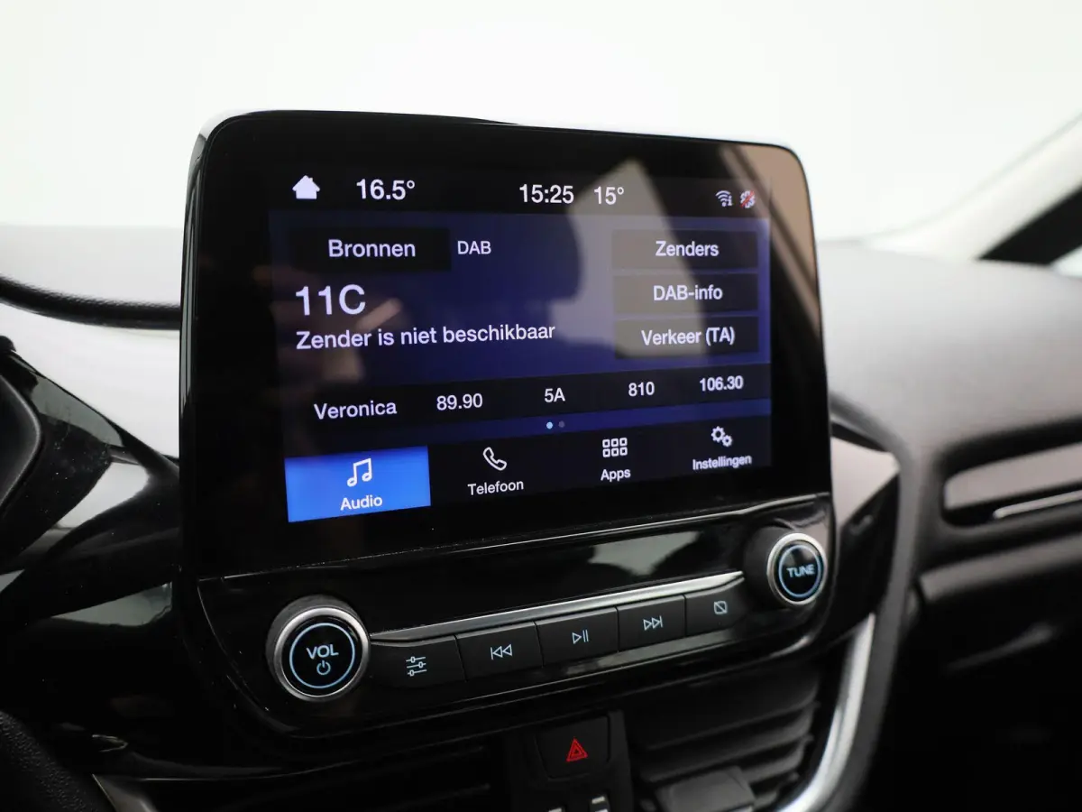 1.0 EcoBoost Hybrid Titanium | Cruise Control | Parkeersensoren Achter | Apple Carplay/Android Auto | Airco |