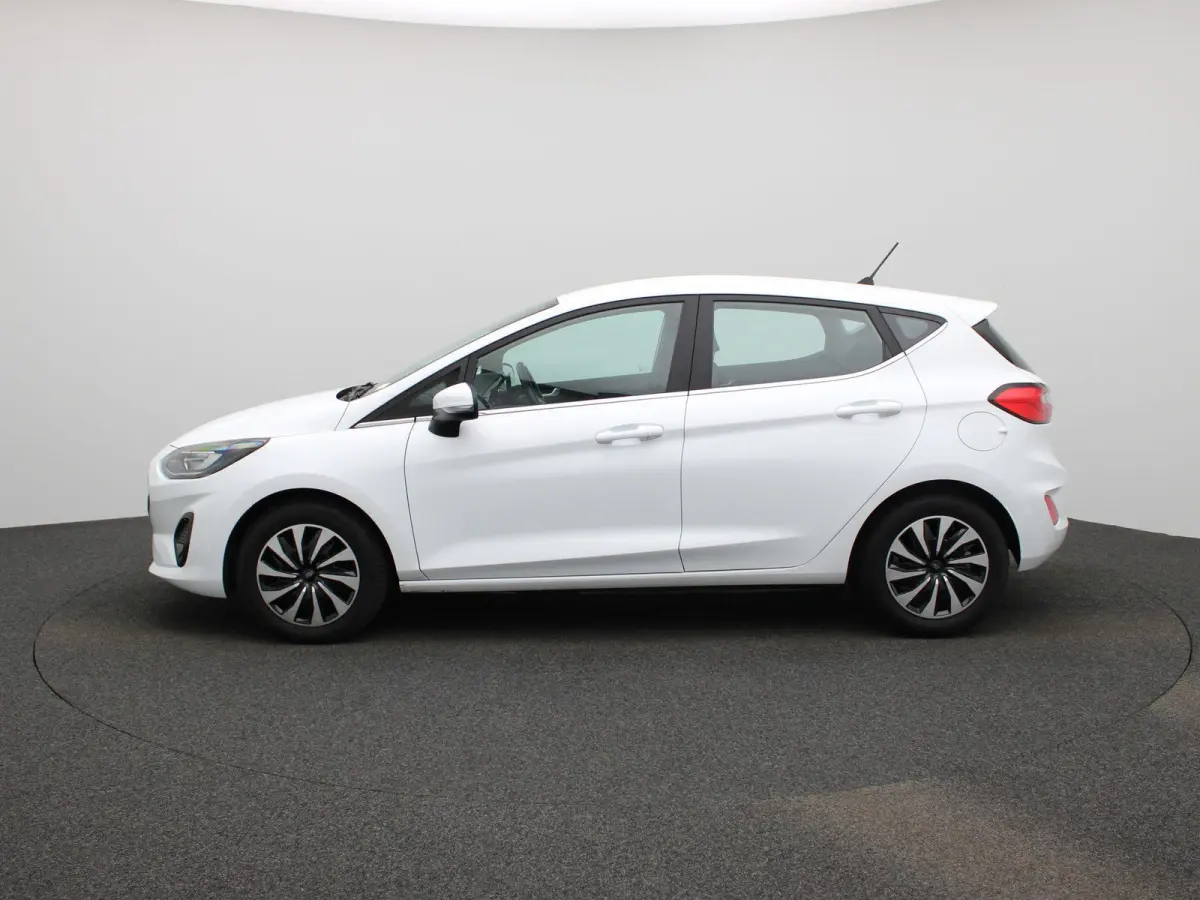 1.0 EcoBoost Hybrid Titanium | Cruise Control | Parkeersensoren Achter | Apple Carplay/Android Auto | Airco |